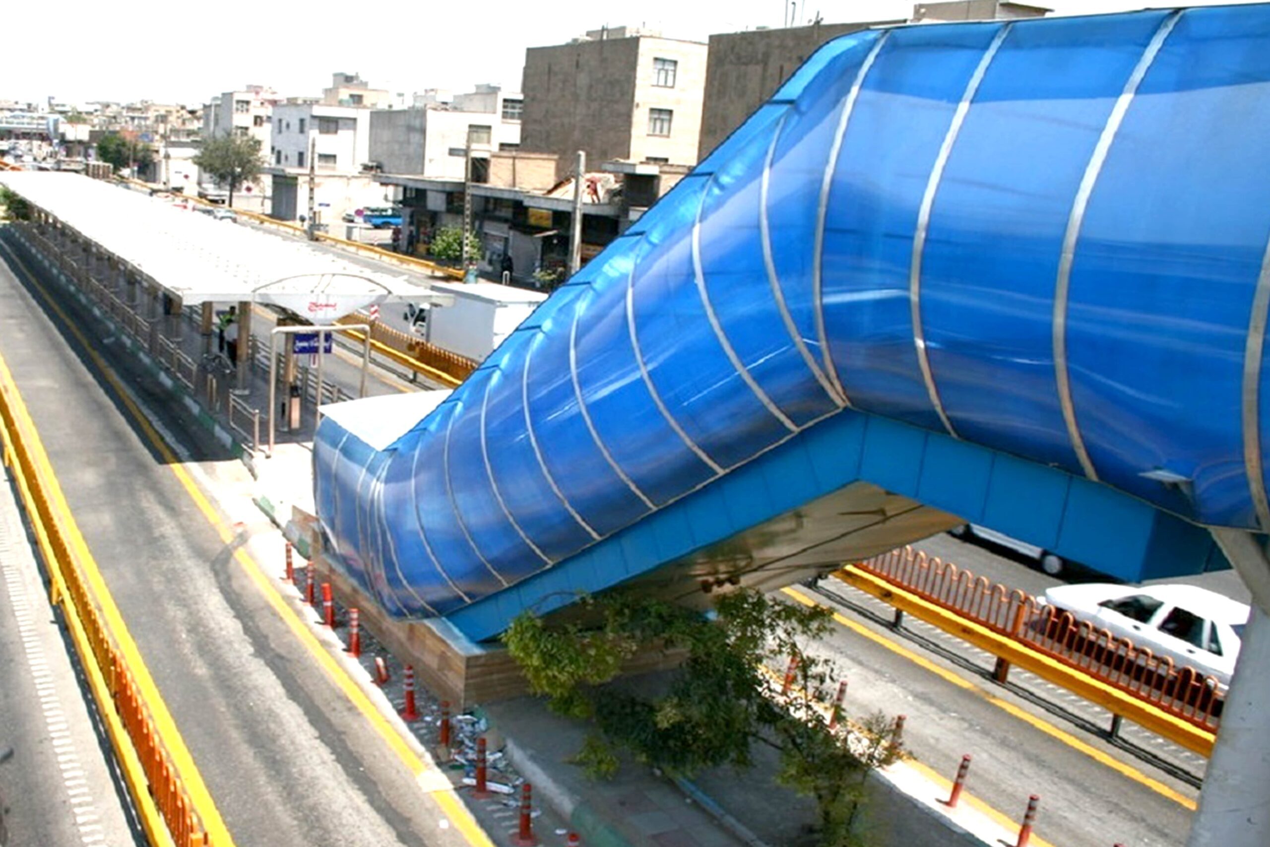 پله برقی عابر پیاده